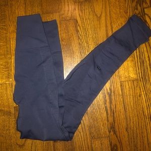 Lululemon zone in compression tights